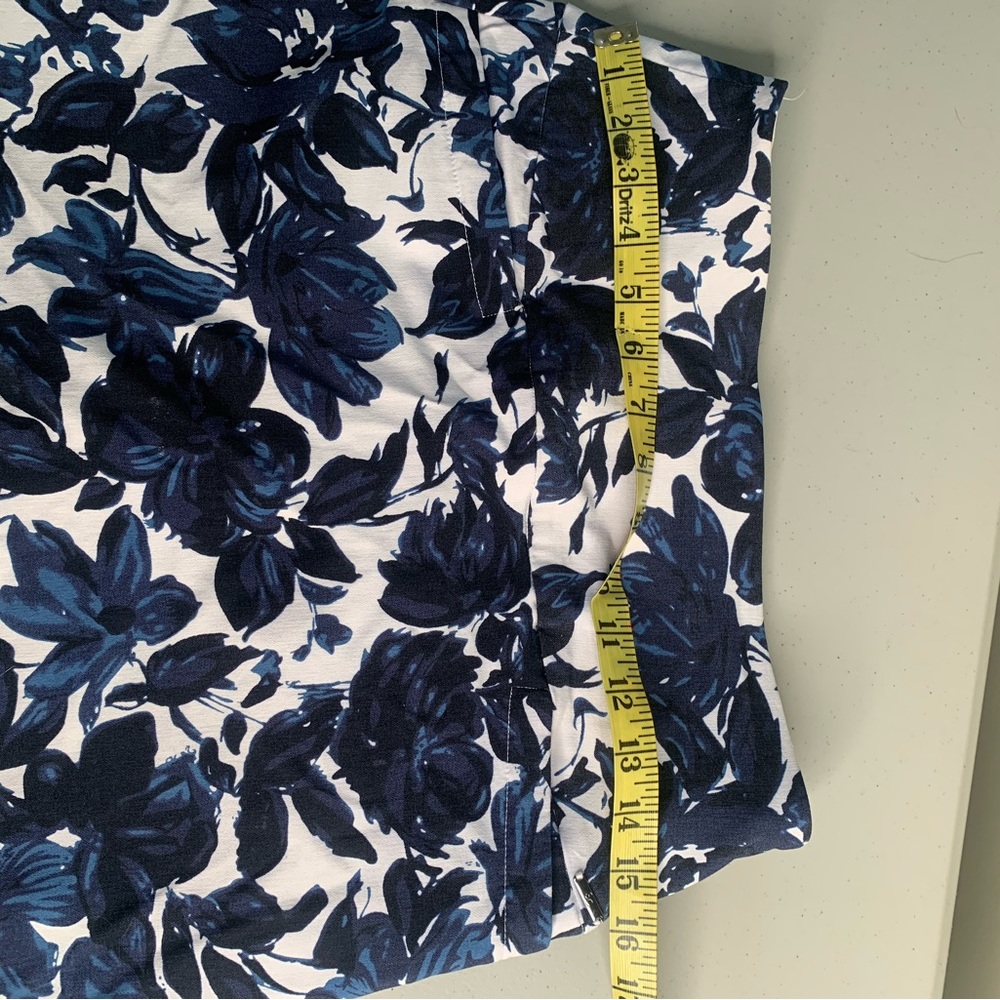 SC blue, navy and white skort size Small